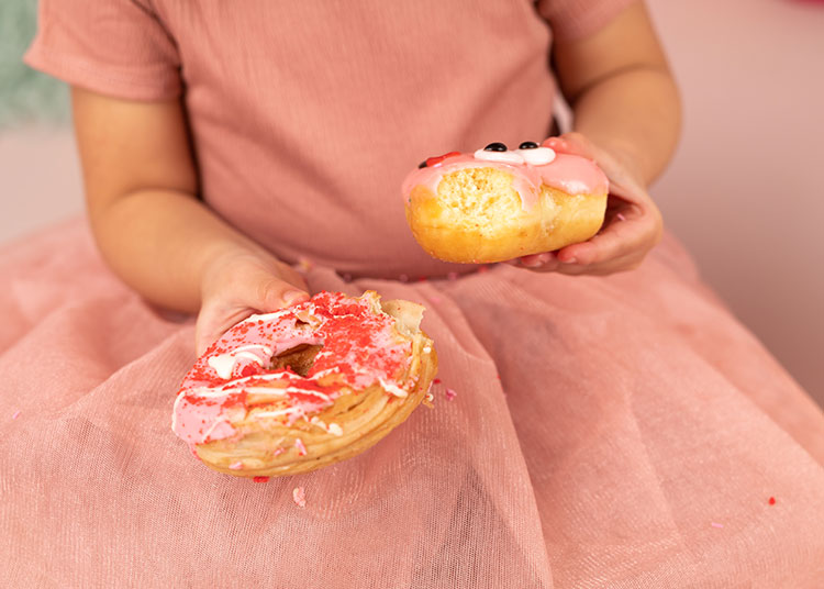 donut smash cakesmash meisje circus rotterdam cenhaag zoetermeer breda spijkenisse gouda hoogvliet barendrecht sachin fotografie kinderfotograaf