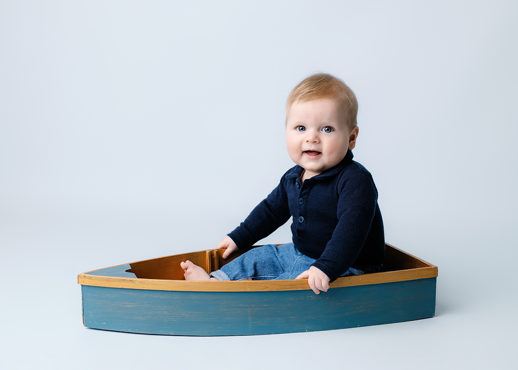 baby fotoshoot Rotterdam zittende baby in studio